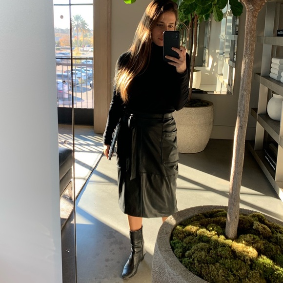 Black pleather Midi Skirt - Picture 1 of 5
